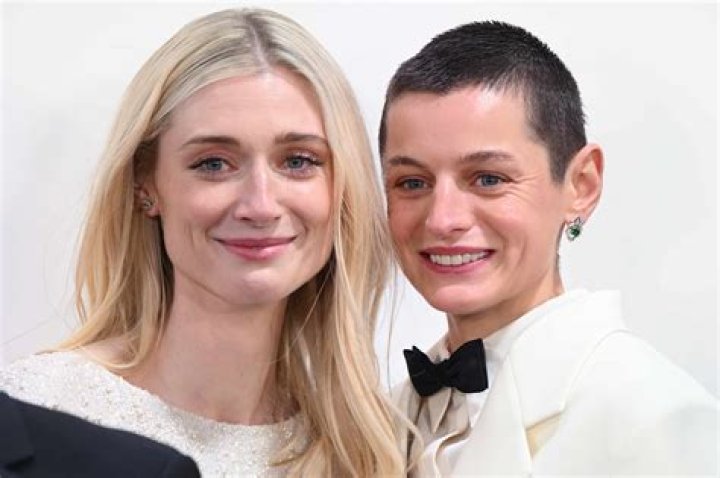 Unveiling The Enigma Of Elizabeth Debicki's Feet: Discoveries And Insights